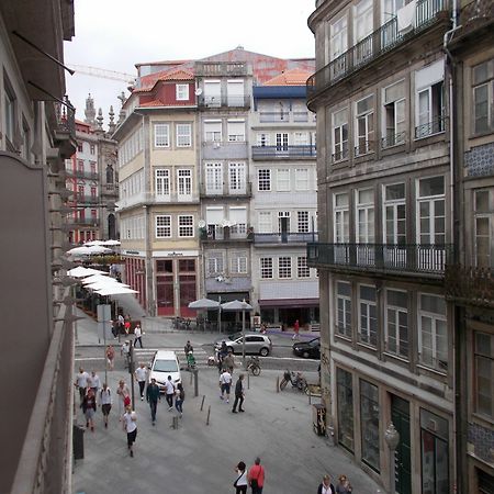 Market Place Porto Luaran gambar