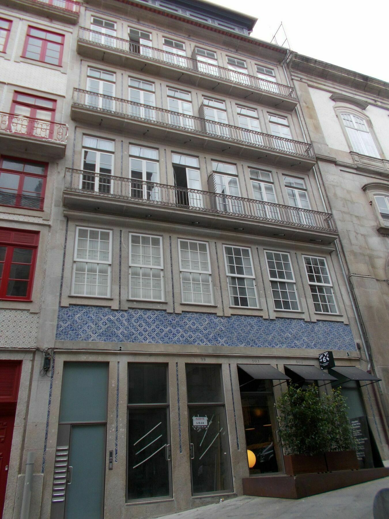 Market Place Porto Luaran gambar